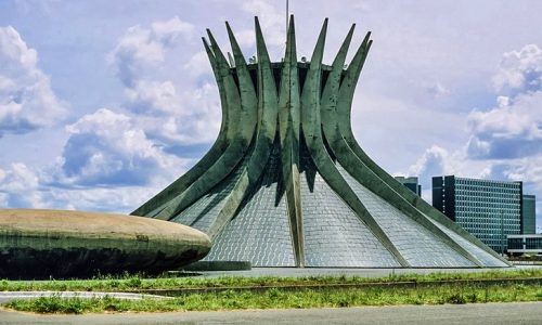  معماری مدرنیستی برازیلیا از جاذبه های دیدنی برزیل
