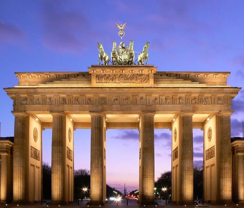 رویدادها در Brandenburg Gate Party به سبک برلین در شب سال نو