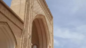 مسجد تون، تنها بنای کهن و زنده فردوس