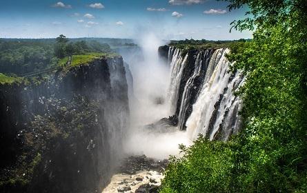 آبشار ویکتوریا در تور آفریقا